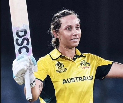 Ashleigh Gardner century Ashleigh Gardner century