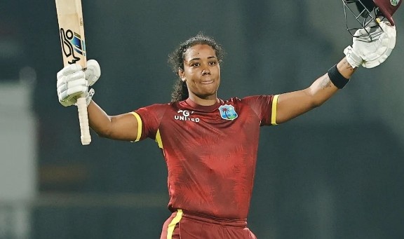 Hayley Matthews (WI W) - 3 Hundreds