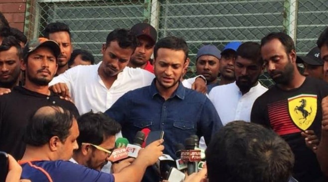 Boycott Brings Cricket to a Standstill Boycott Brings Cricket to a Standstill