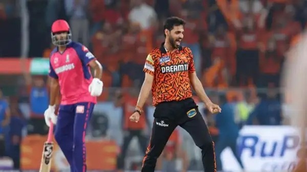 IPL 2017: Bhuvneshwar Kumar (Sunrisers Hyderabad) IPL 2017: Bhuvneshwar Kumar (Sunrisers Hyderabad)