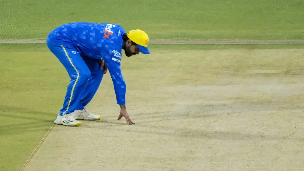 CSK vs KKR IPL 2026 Chepauk Weather, Pitch Report & Playing 11